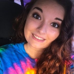 Meet your Posher, Casey